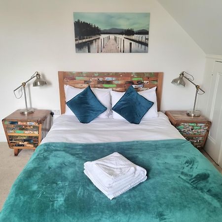 Stylish 2-Bed Flat, Quick Access To London Sights Apartment Exterior photo