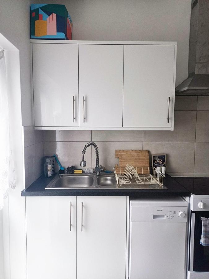 Stylish 2-Bed Flat, Quick Access To London Sights Apartment Exterior photo