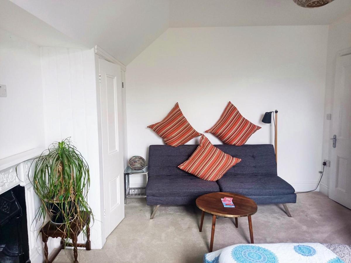 Stylish 2-Bed Flat, Quick Access To London Sights Apartment Exterior photo